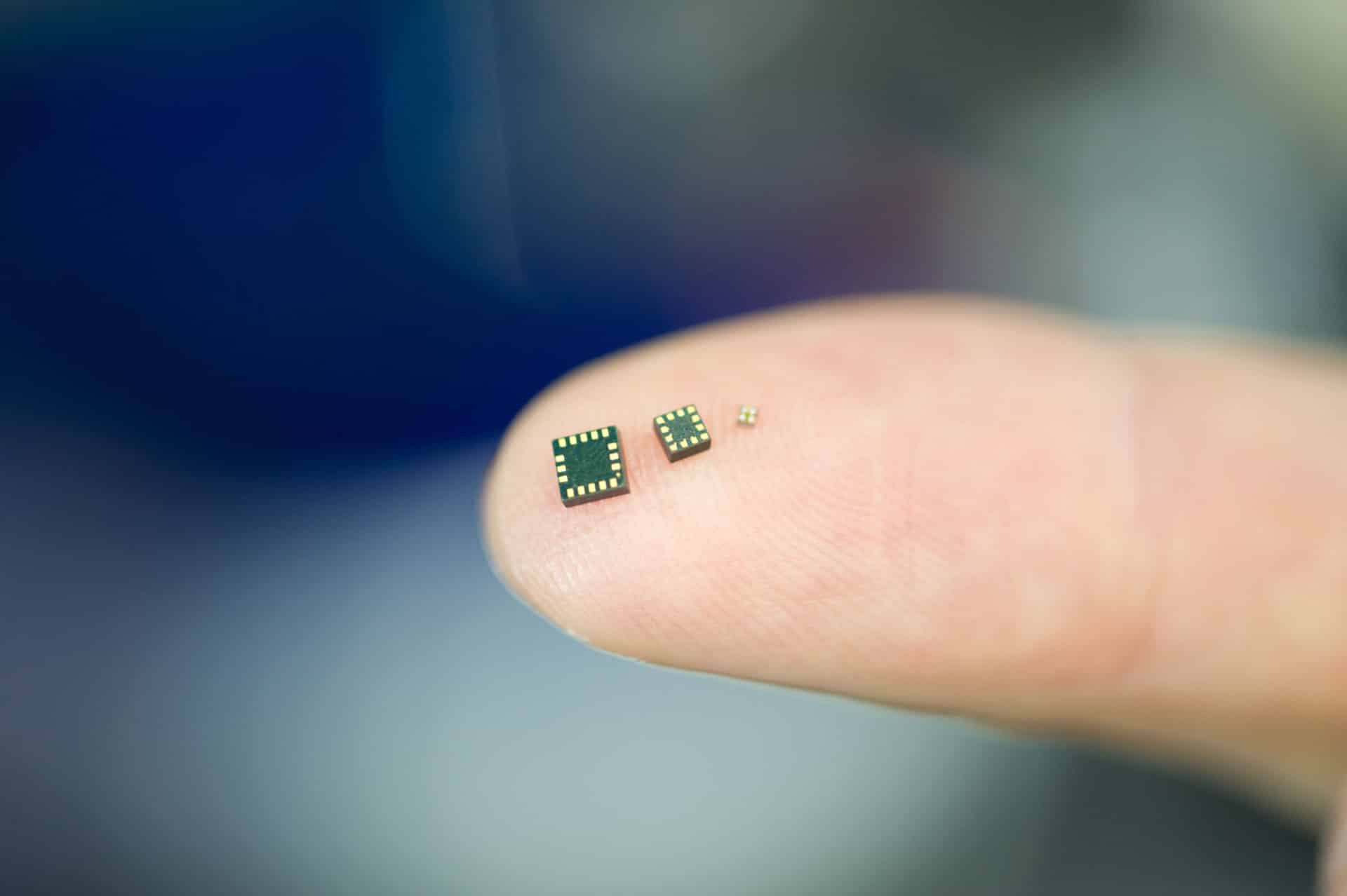 Wie-klein-sind-Microchips